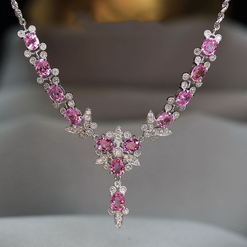 Treffen Sie Die Schöne Schwerindustrie, Leichte Luxus-super-feen-schmetterling-halskette Mit Diamanten