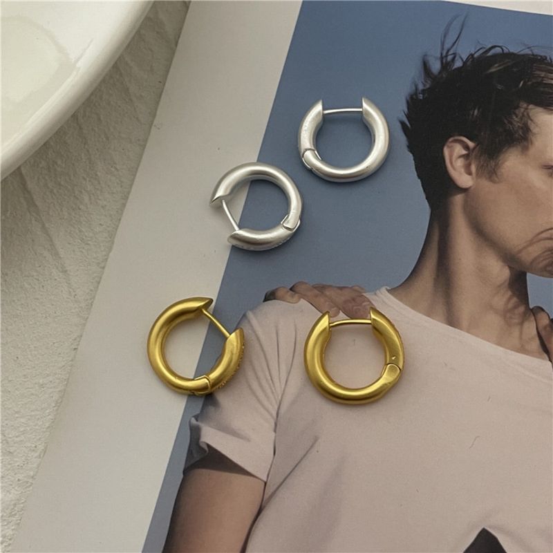 Niche Matte Gold Plain Hoop Trendy Circle Ear Buckle Luxury Hoop Earring