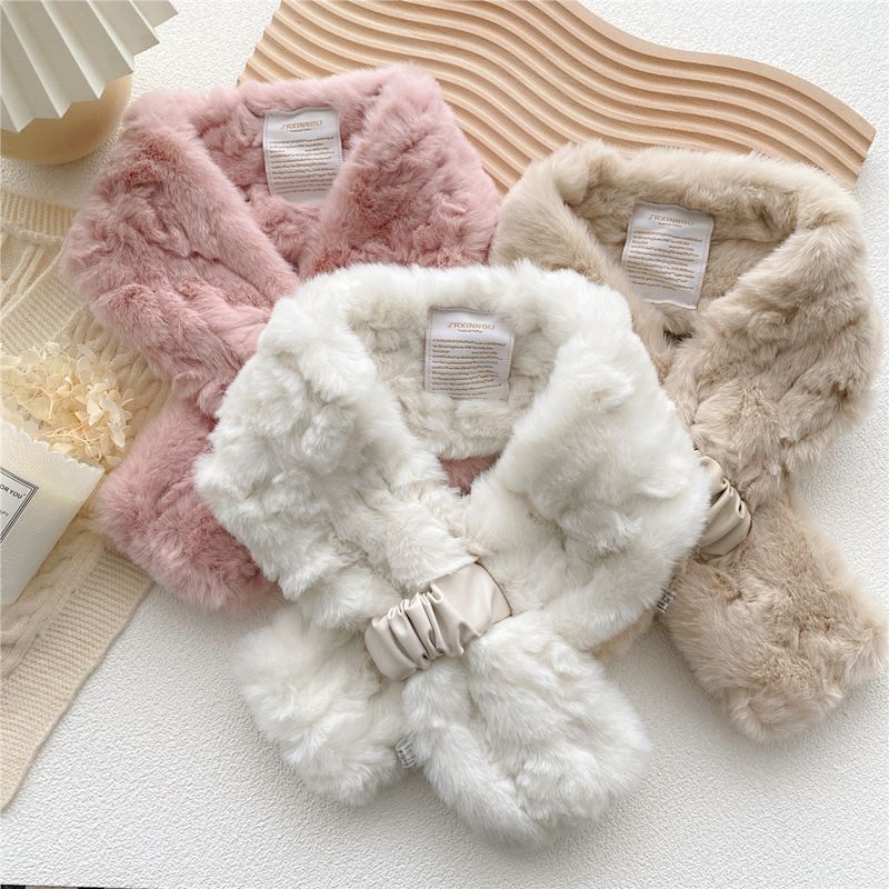 Écharpe En Peluche Croisée De Couleur Pure Pour Les Femmes En Hiver