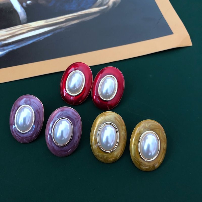 Vintage Oval Pearl Earrings