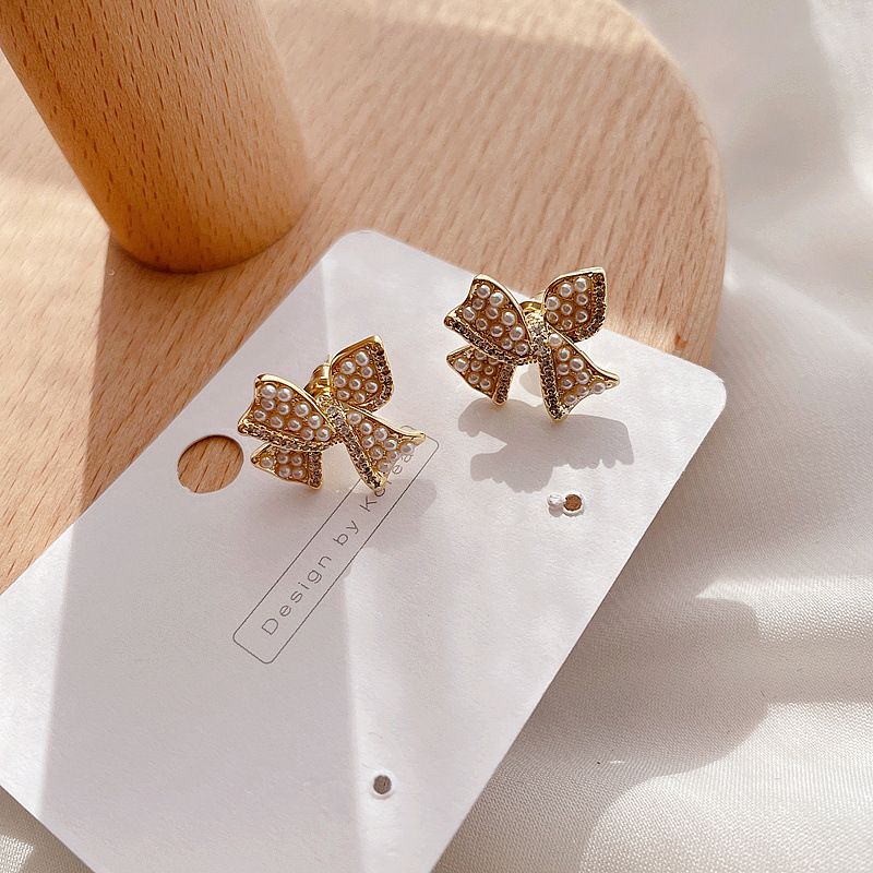 Micro-inlaid Pearl Golden Bow Fashion Earrings