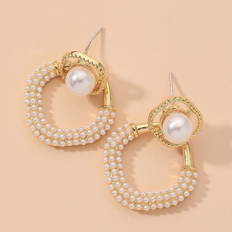Simple Retro Pearl Earrings
