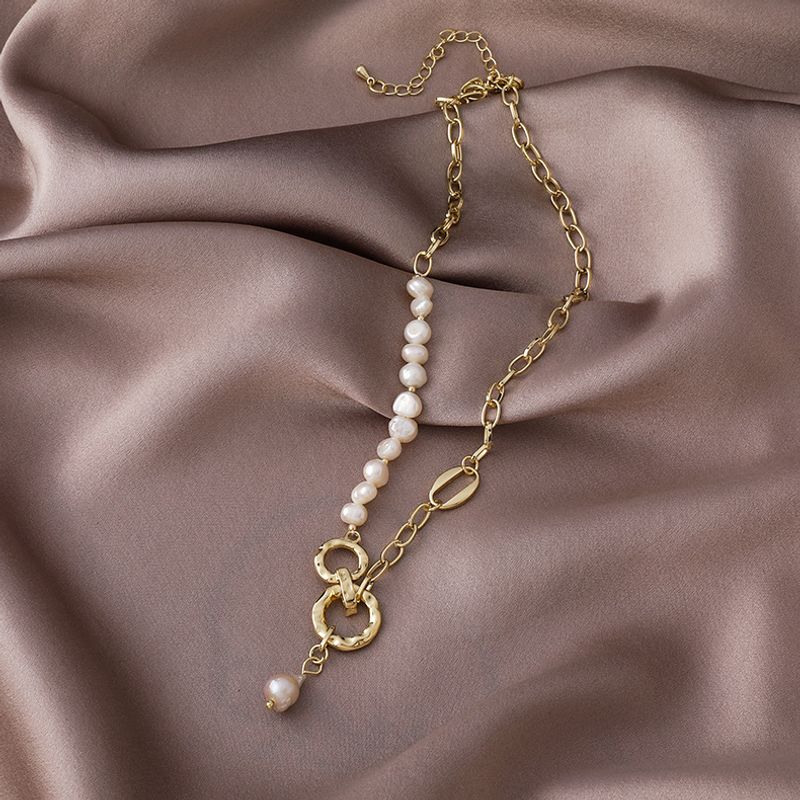 Retro Baroque Pearl Pendant Chain Necklace