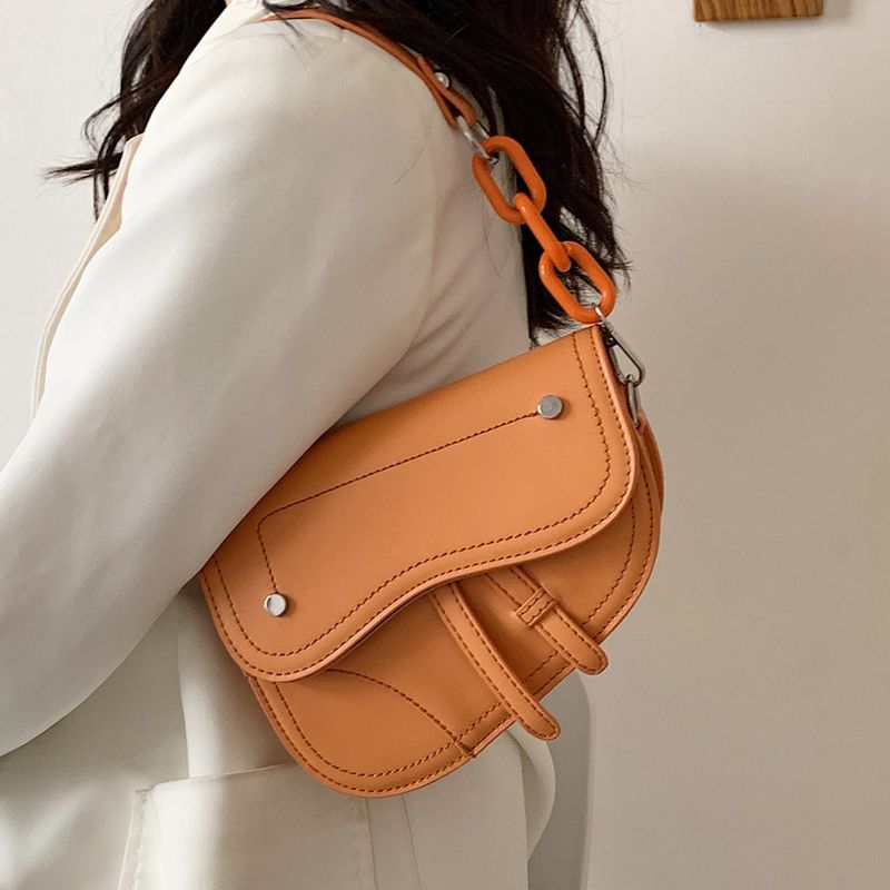 Fashion Acrylic Shoulder Messenger Chain Bag
