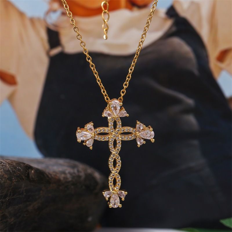 Exaggerated Cross Copper Inlaid Zirconium Necklace