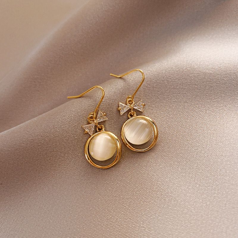 Simple Cat Eye Drop Earrings