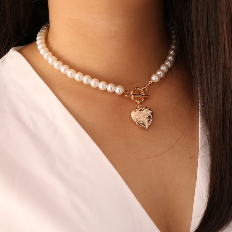 Collier De Perles Rétro En Forme De Coeur Ouvert