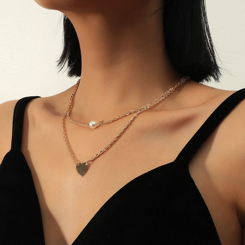 Fashion Alloy Multilayer Pearl Heart Necklace