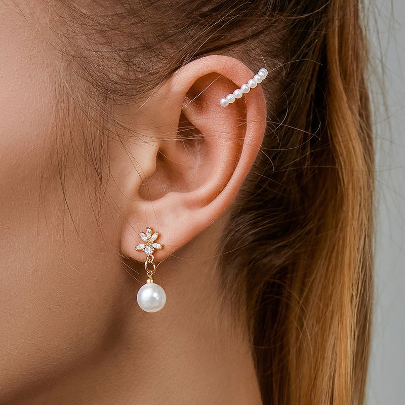 Korean Simple Geometric Pearl Ear Clip