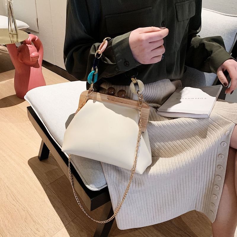 New Korean Fashion Wood Lock Shell Bag