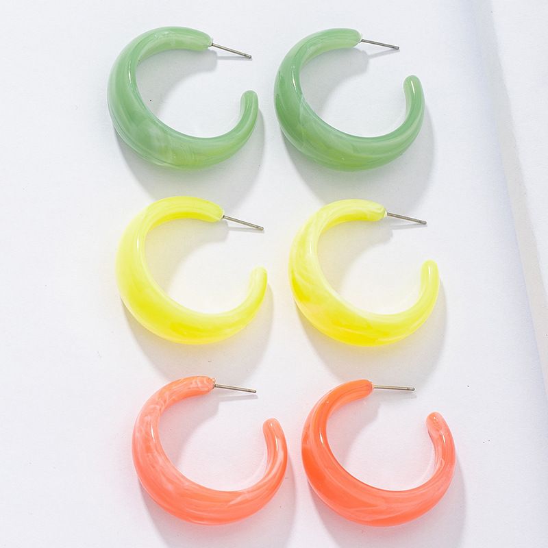Wholesale C-shaped Resin Acrylic Earrings Set