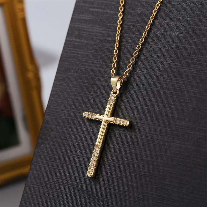 Einfache Kreuz Kupfer Eingelegte Zirkonium Halskette
