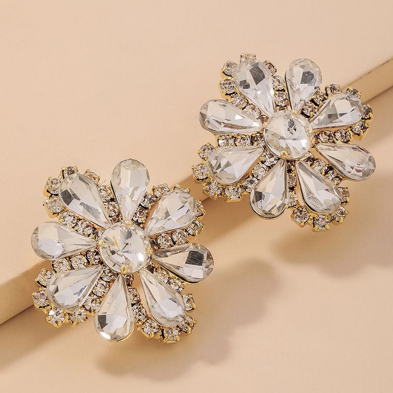 Boucles D'oreilles Rétro Pleine De Fleurs En Strass