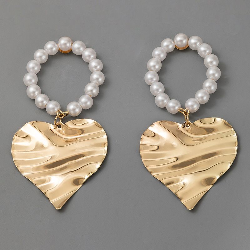 Heart Circle Pearl Earrings