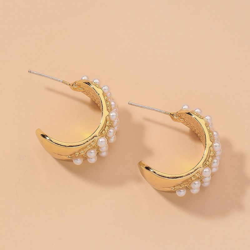 Retro C-shaped Pearl Earrings