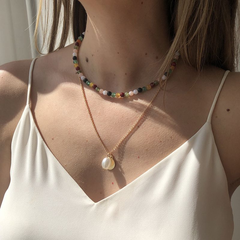 Fashion Imitation Pearl Disc Contrast Color Necklace