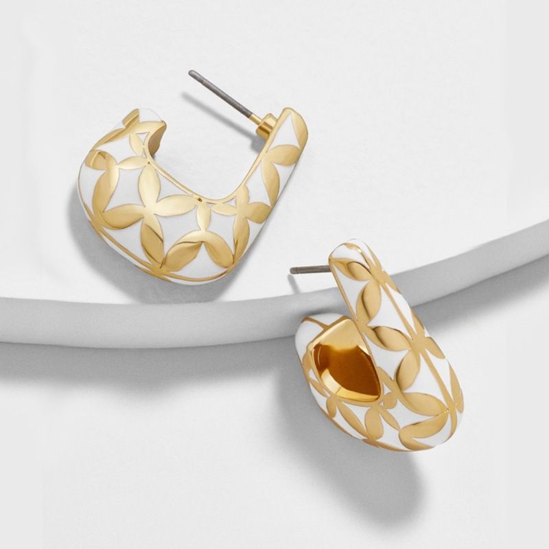 Fashion Gold Diamond Pattern Earrings