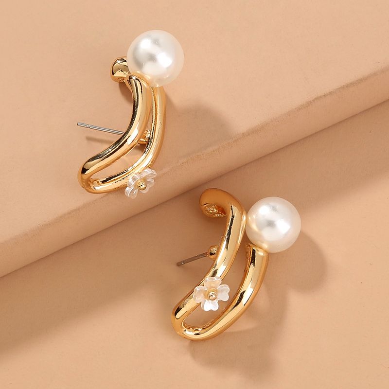 Fashion Double C Metal Pearl Earrings