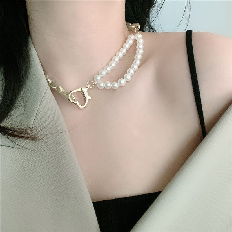 Simple Heart Buckle Pearl Clavicle Chain