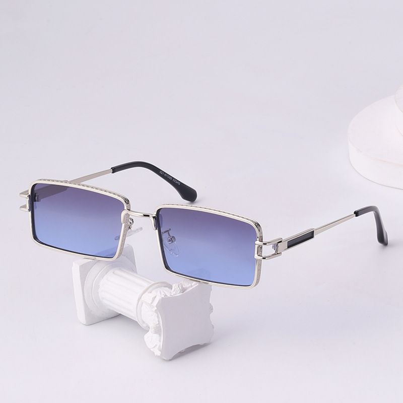 Fashion Small Box Four-leaf Clover Pattern Personality Sunglasses Wholesale