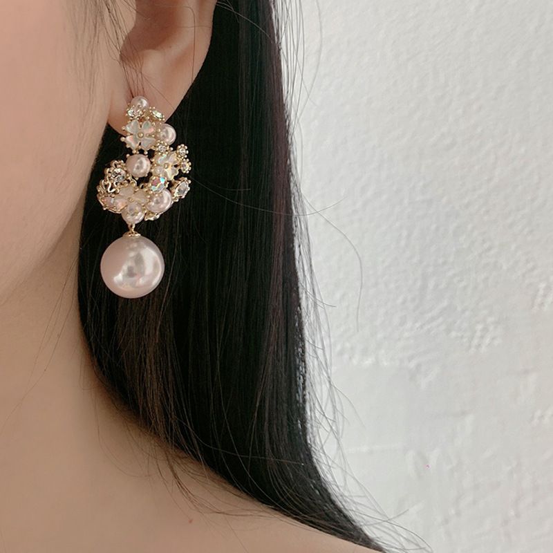 Retro Shell Flower Half Circle Pearl Earrings
