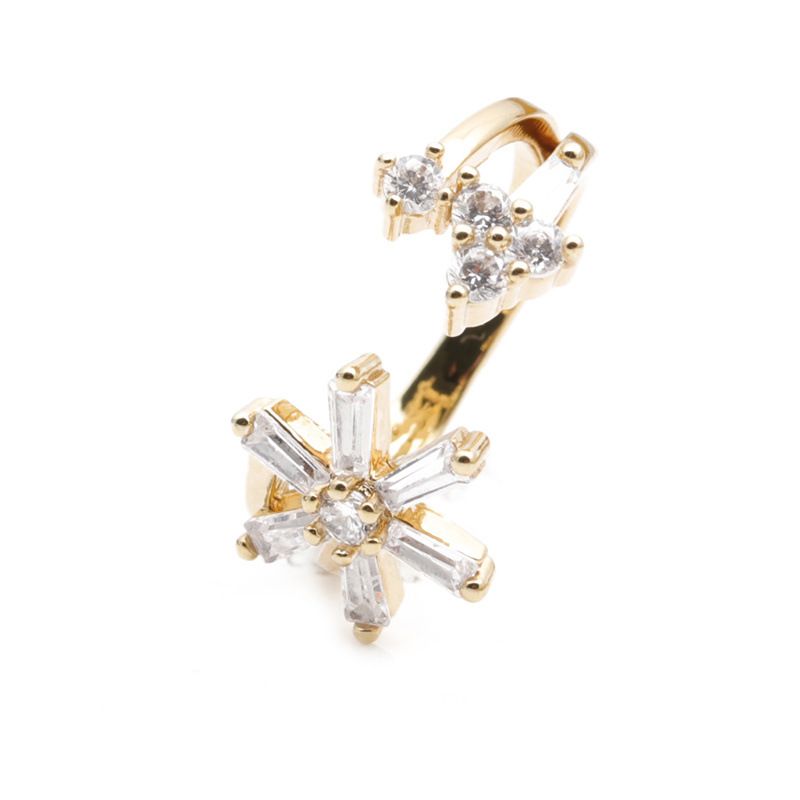 Fashion Copper Inlaid White Zircon Snowflake Ring