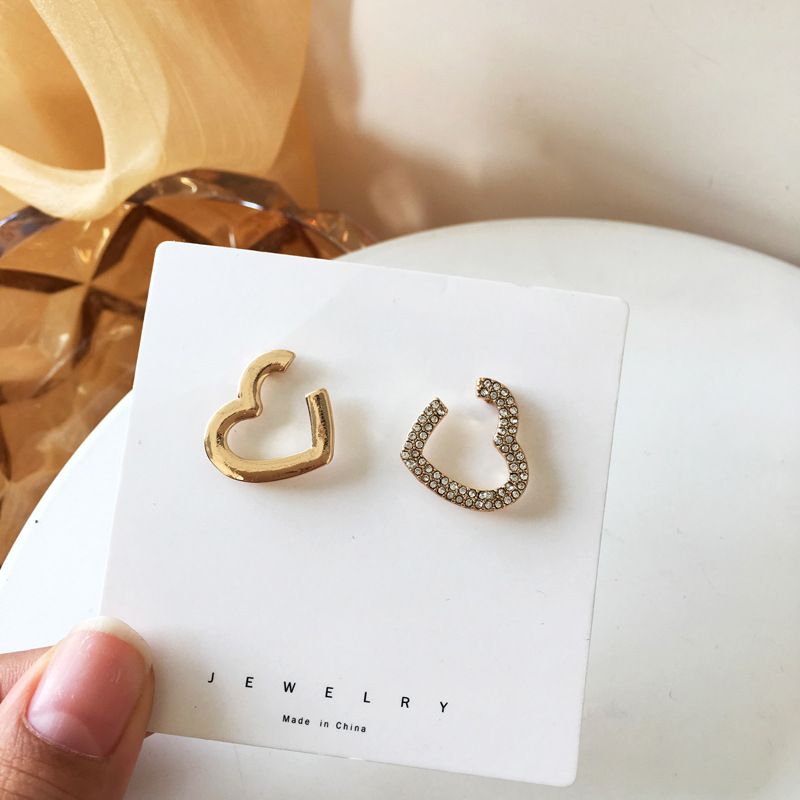 Fashion Heart-shape Diamond Alloy Earrings Wholesale