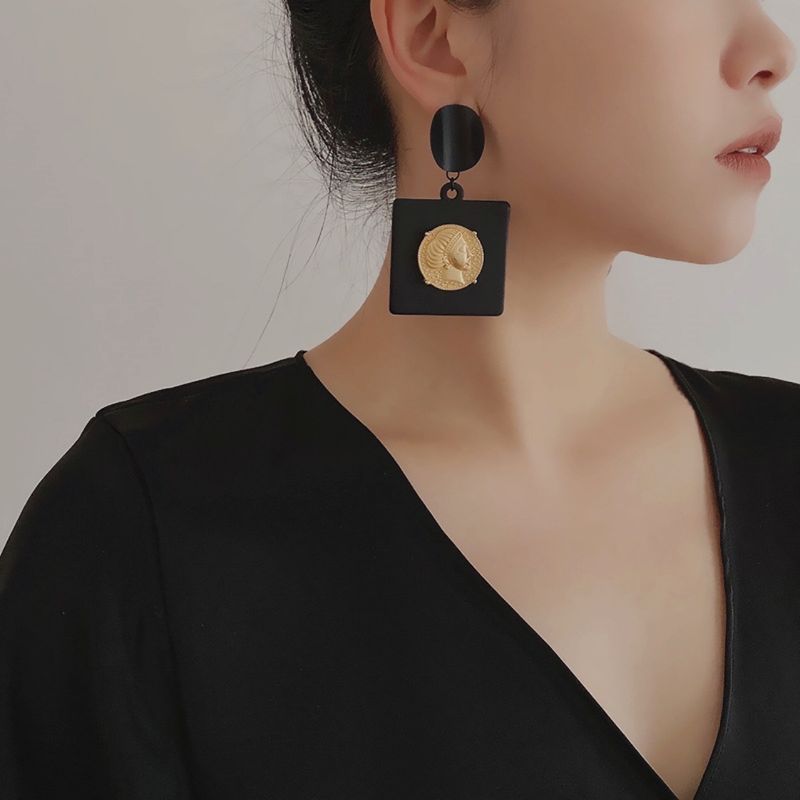 New Fashion Exaggerated Black Punk Earrings