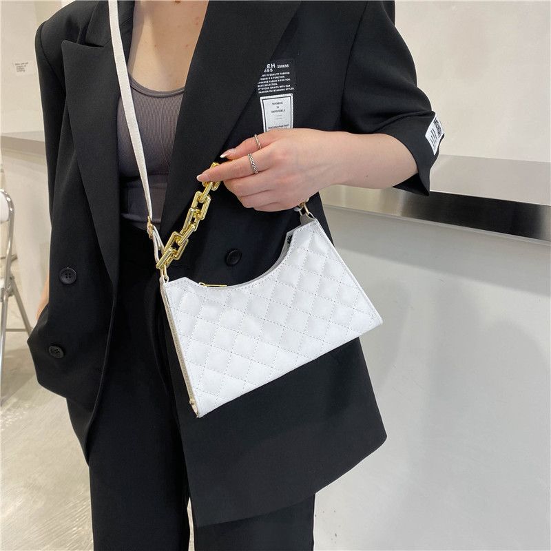 Fashion Solid Color Chain Shoulder Messenger Bag