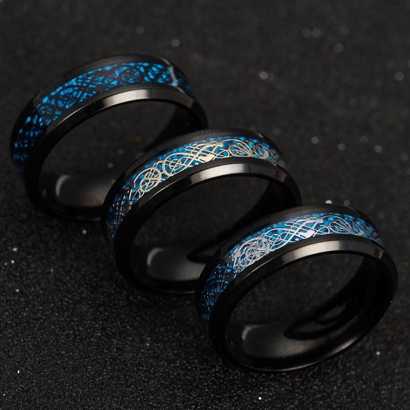 Fashion Titanium Steel Carbon Fiber Dragon Pattern Ring