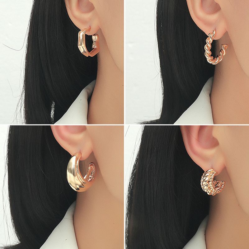 Fashion Geometric C-shaped Alloy Earrings