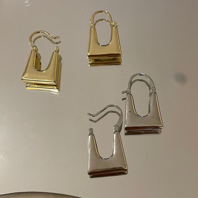 Simple Texture Geometric Bag Shape Metal Earrings