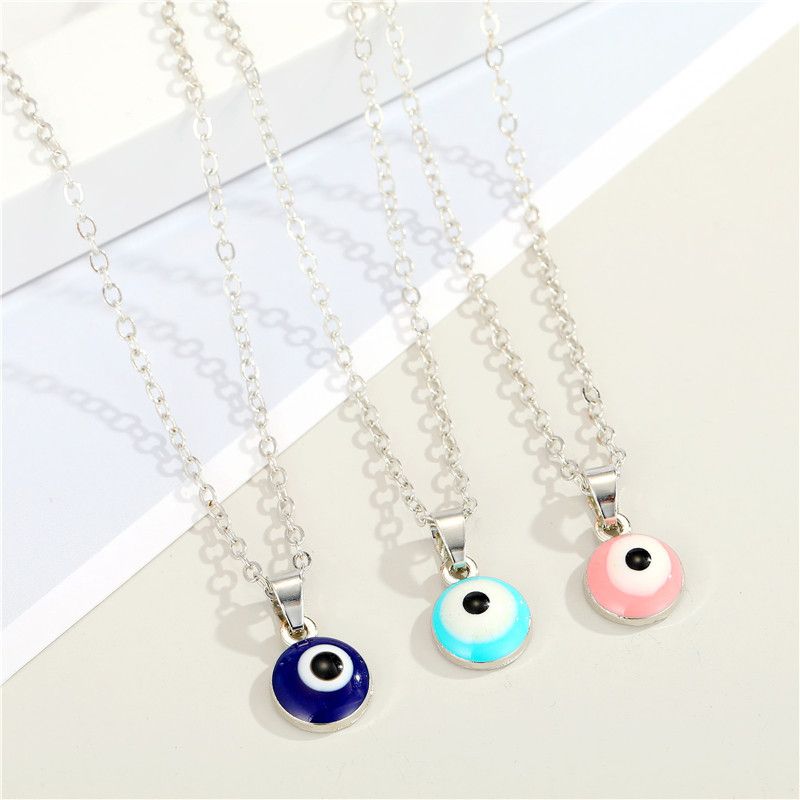 Bohemian Resin Round Eye Pendant Necklace