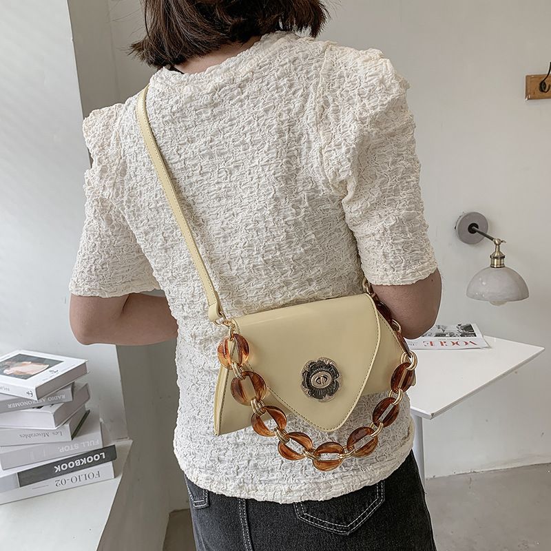 Fashion Portable One-shoulder Armpit Chain Diagonal Bag