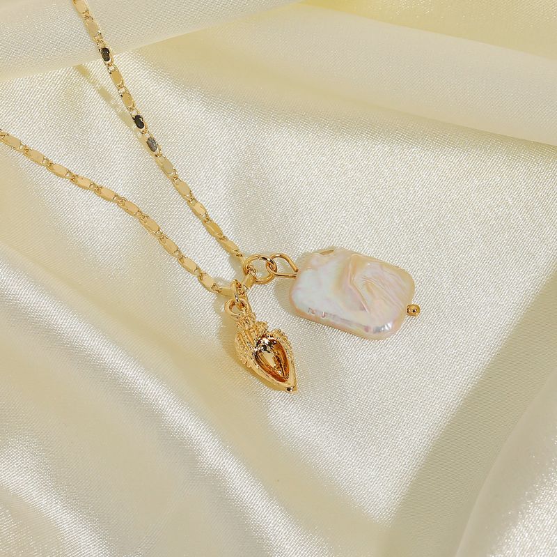 Collier Pendentif Conque En Perles D&#39;eau Douce Naturelles Baroques
