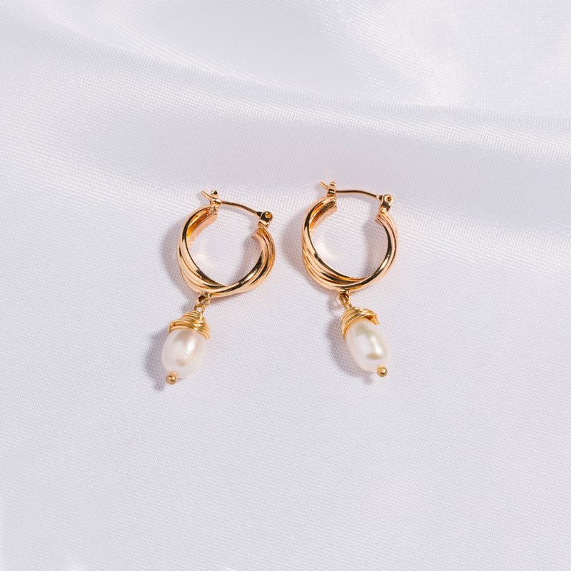 Fashion Gold Thread Winding Natural Freshwater Pearl Earrings