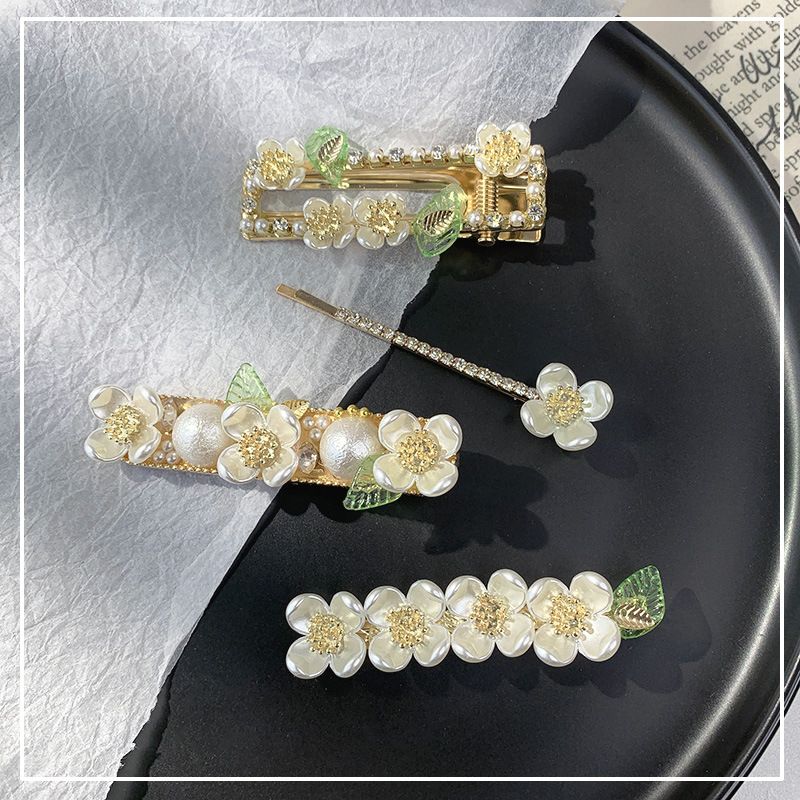 Wholesale Korean Shell Flower Green Leaf Rhinestone Hairpin