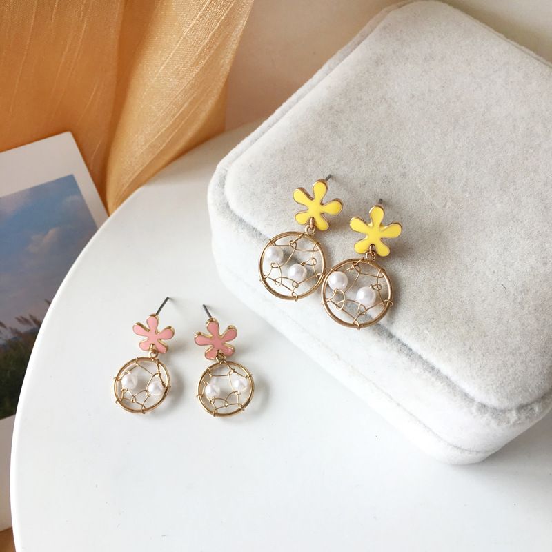 Fashion Flower Mesh Pearl Alloy Earrings Wholesale