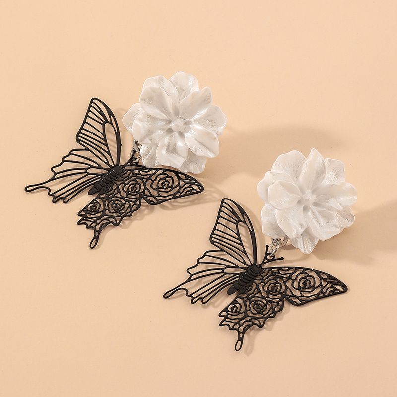 Boucles D&#39;oreilles À Fleurs Papillon De Style Coréen En Noir Et Blanc Contrasté