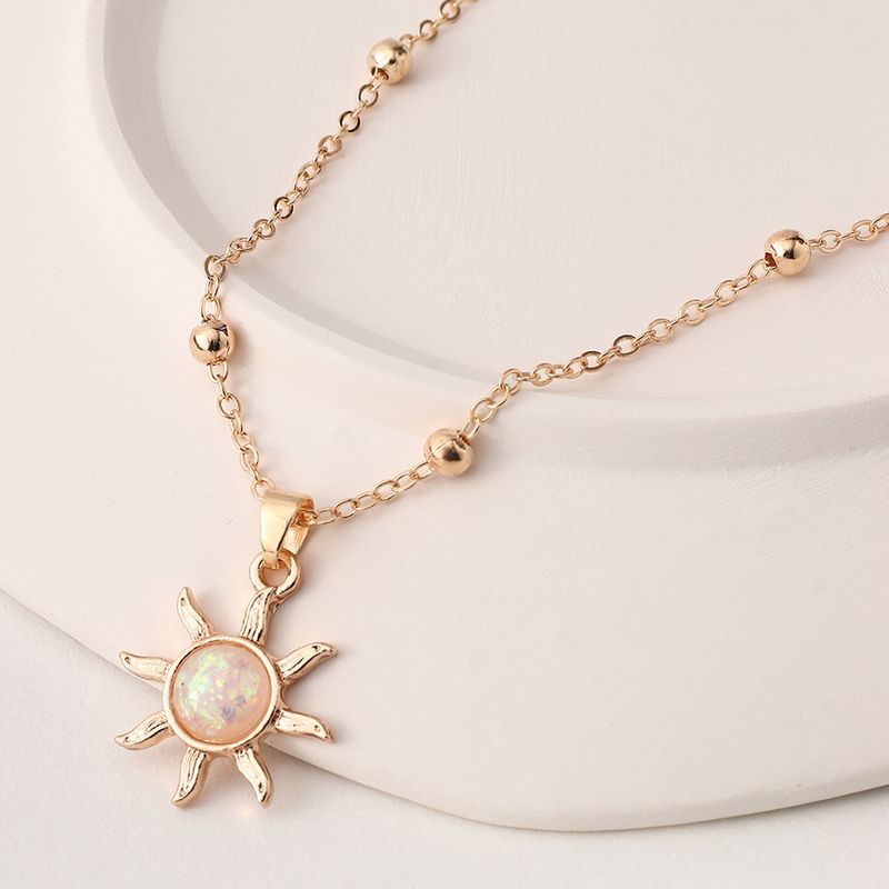 Fashion Beads Chain Resin Sun Pendant Necklace