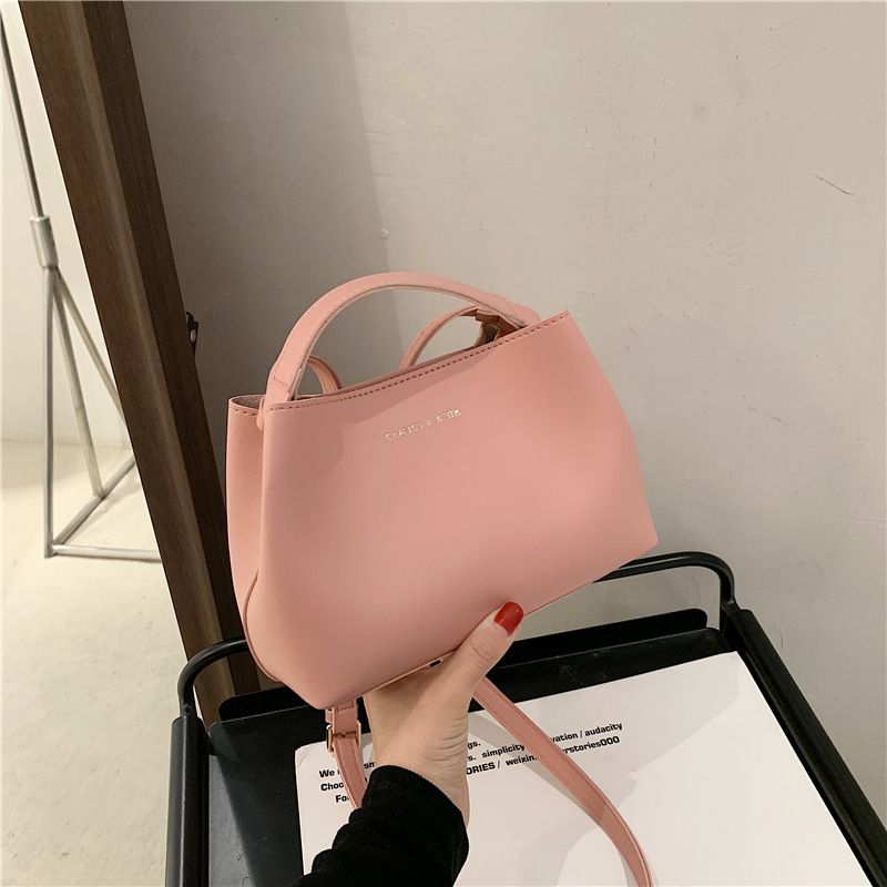 Simple Fashion Solid Color One-shoulder Messenger Bag