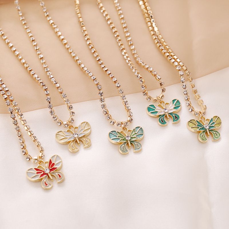 Mode Klauenkette Schmetterling Anhänger Legierung Halskette