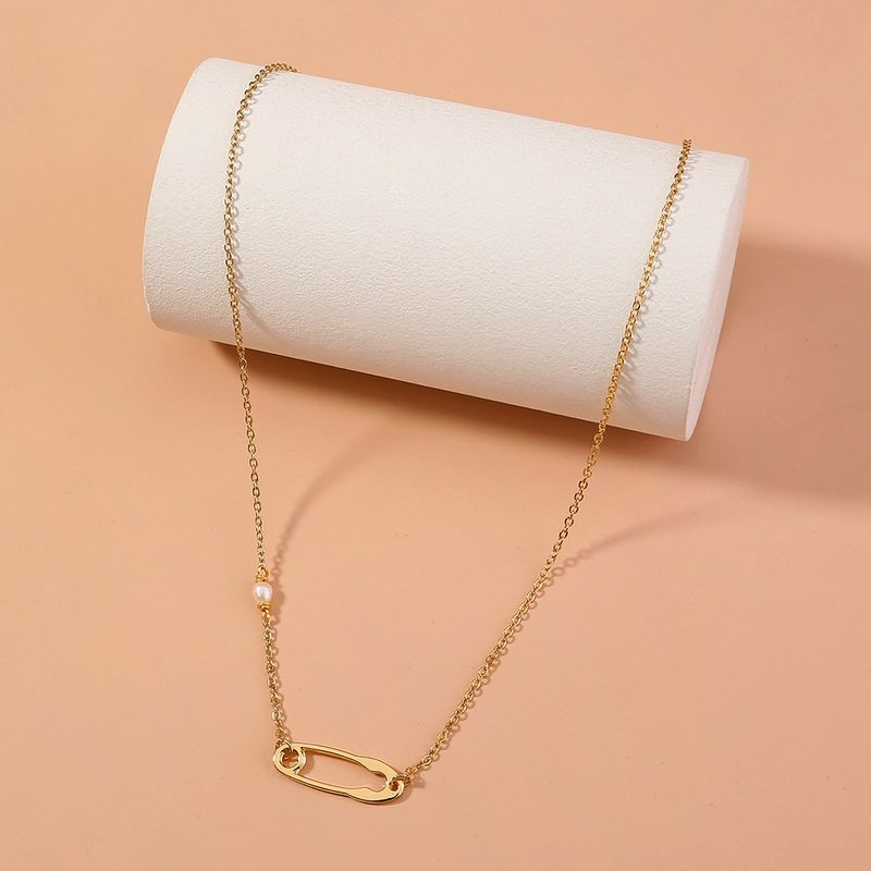 Simple Alloy Pin Pendent Single Layer Clavicle Chain