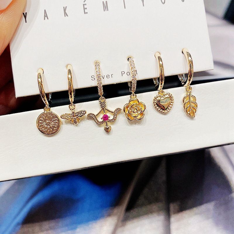 Yakemiyou Retro Flower Copper Plating Artificial Gemstones Earrings