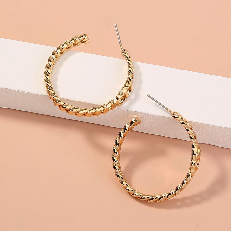 Simple Wide Chain C-shaped Hollow Earrings