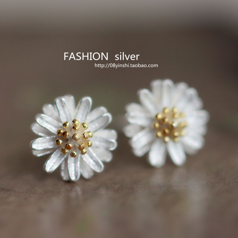 Nihaojewelry Fashion White Daisy 925 Sliver Stud Earrings Wholesale Jewelry