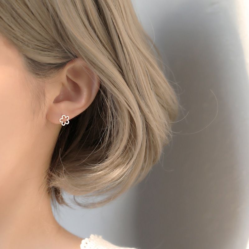 Nihaojewelry Korean Hollow Frosted Flower 925 Silver Stud Earrings Wholesale Jewelry