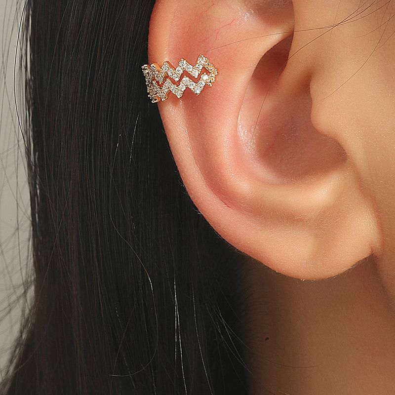 Vente En Gros Bijoux Clip D&#39;oreille En Cuivre Ligne De Vague De Diamant Nihaojewelry