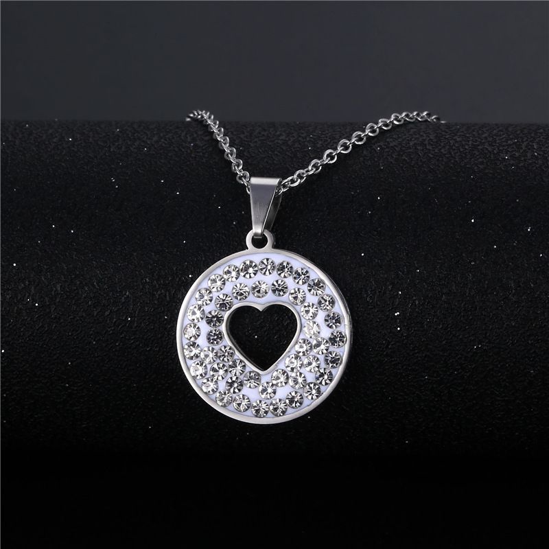 Wholesale Jewelry Simple Hollow Heart-shaped Round Pendant Necklace Nihaojewelry