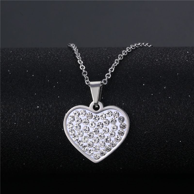 Wholesale Jewelry Simple Heart-shaped Inlaid Diamond Pendant Stainless Steel Necklace Nihaojewelry
